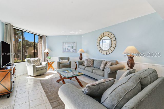 21 S Forest Beach Dr Apt 221, Hilton Head Island, SC 29928