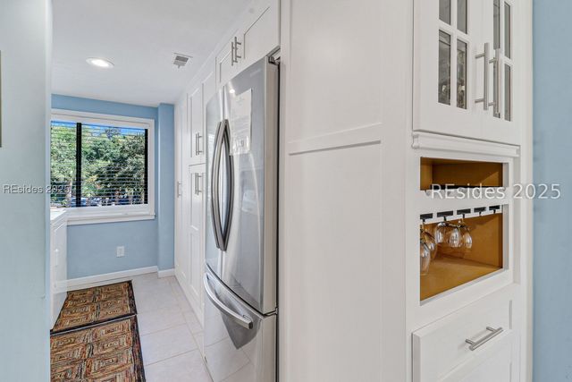 21 S Forest Beach Dr Apt 221, Hilton Head Island, SC 29928