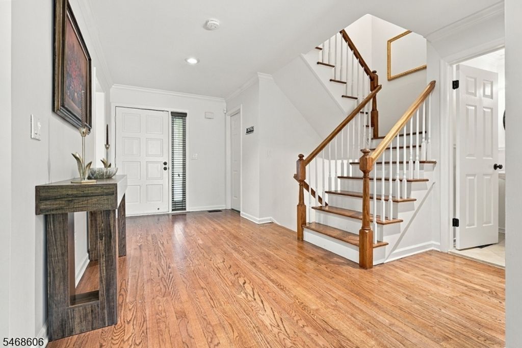 32 ROBERTS CIRCLE, Bernards Twp., NJ 07920 — photo 3