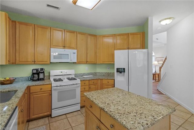 2711 Deerfield CRES, Chesapeake, VA 23321