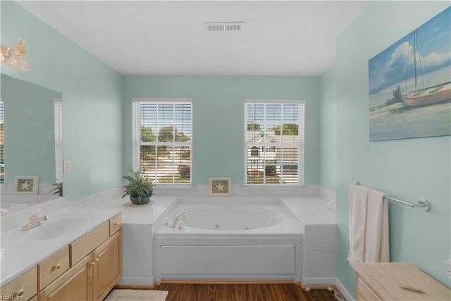2711 Deerfield CRES, Chesapeake, VA 23321