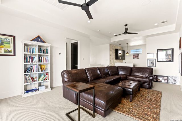 23007 daniel, San Antonio, TX 78255