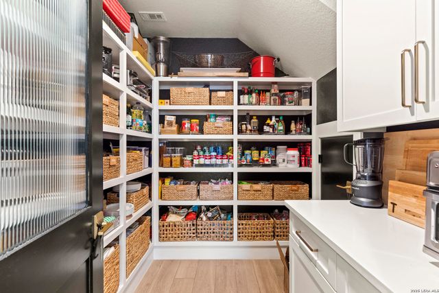 23007 daniel, San Antonio, TX 78255