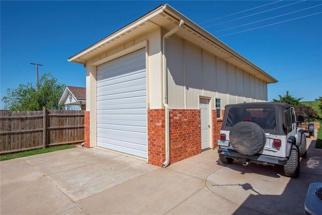 4907 Big Horn Cove, Guthrie, OK 73044