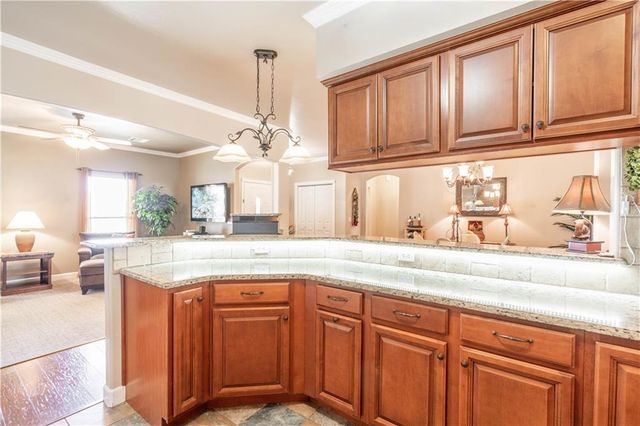 4907 Big Horn Cove, Guthrie, OK 73044