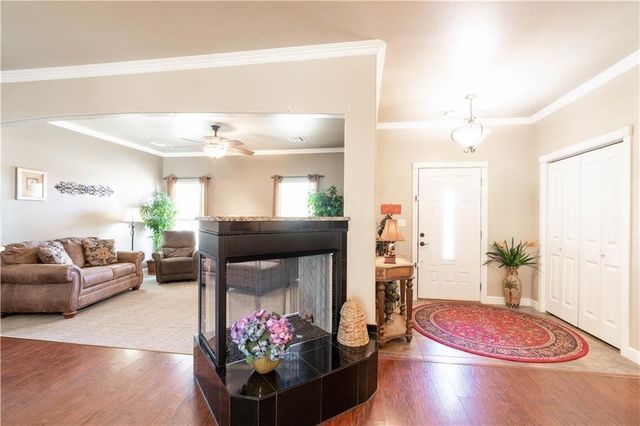 4907 Big Horn Cove, Guthrie, OK 73044