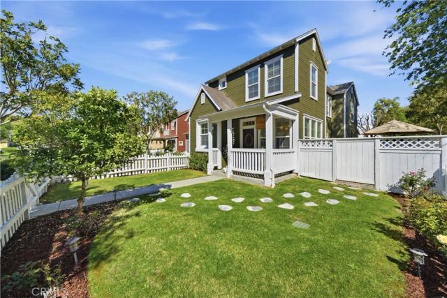 8 Fern Haven Farm, Ladera Ranch, CA 92694