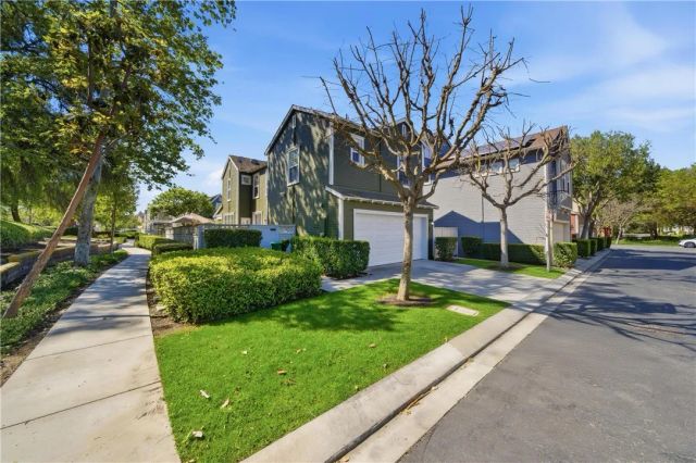 8 Fern Haven Farm, Ladera Ranch, CA 92694