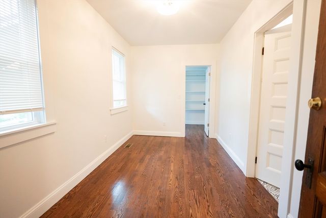 18 N Prospect St, Amherst, MA 01002