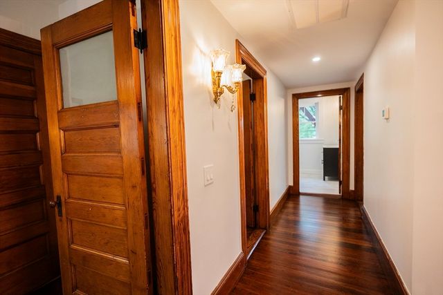 18 N Prospect St, Amherst, MA 01002