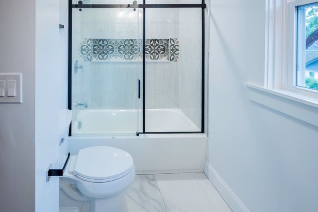 18 N Prospect St, Amherst, MA 01002