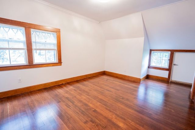 18 N Prospect St, Amherst, MA 01002