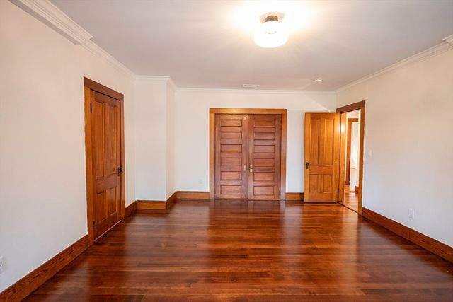 18 N Prospect St, Amherst, MA 01002