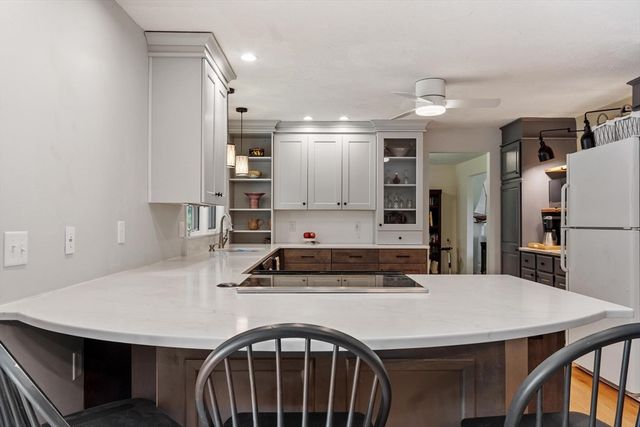33 Taft Rd, Sterling, MA 01564