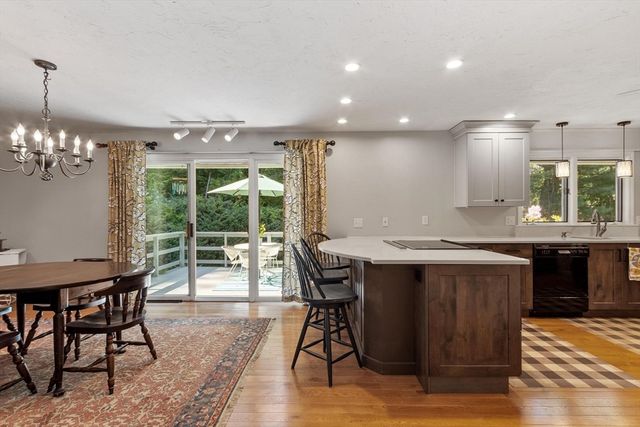 33 Taft Rd, Sterling, MA 01564