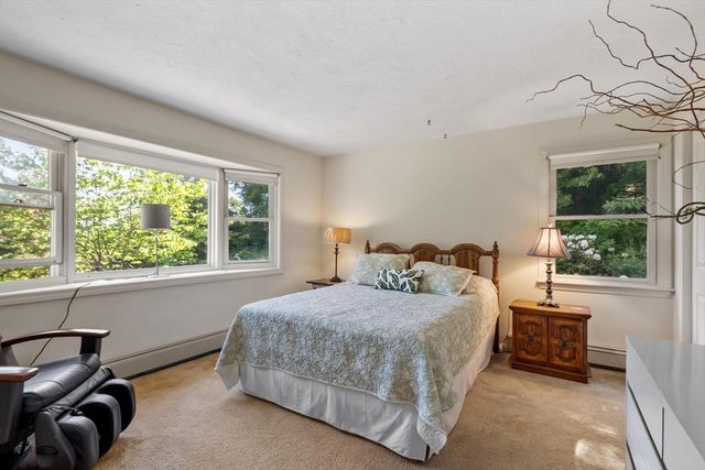 33 Taft Rd, Sterling, MA 01564