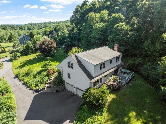 33 Taft Rd, Sterling, MA 01564