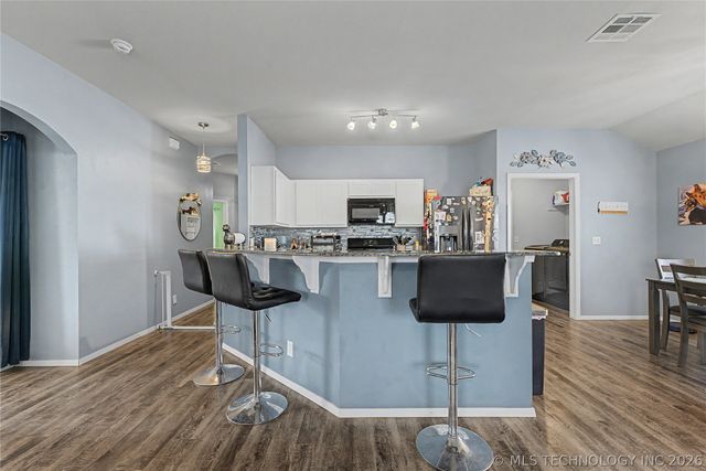 10010 E 109th Place N, Owasso, OK 74055