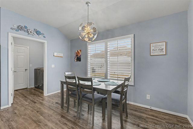 10010 E 109th Place N, Owasso, OK 74055