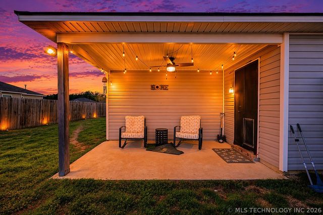 10010 E 109th Place N, Owasso, OK 74055