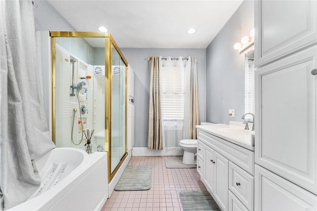 1605 Main Street, West Warwick, RI 02893