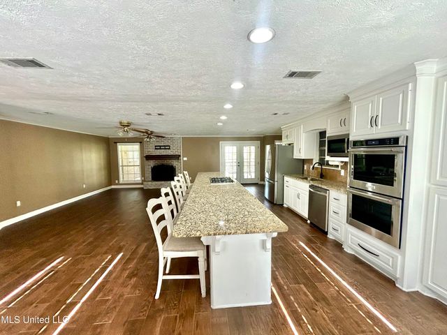 58 Summit Ridge Drive, Brandon, MS 39042