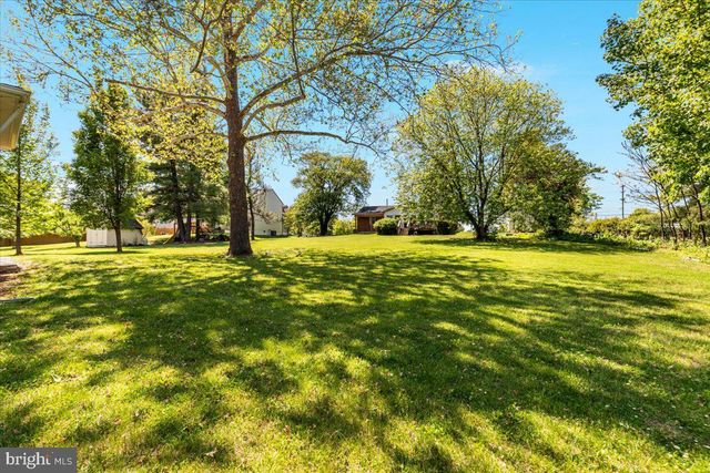 849 VILLAGE CT, Front Royal, VA 22630