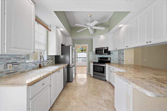 306 Aegean Road, Palm Beach Gardens, FL 33410