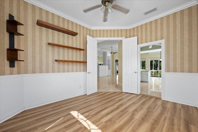 306 Aegean Road, Palm Beach Gardens, FL 33410