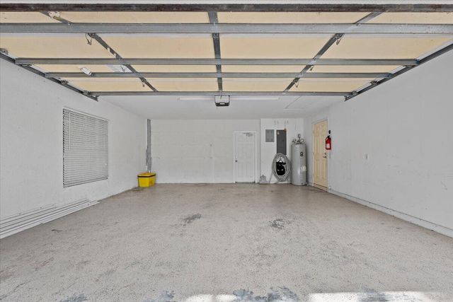 306 Aegean Road, Palm Beach Gardens, FL 33410