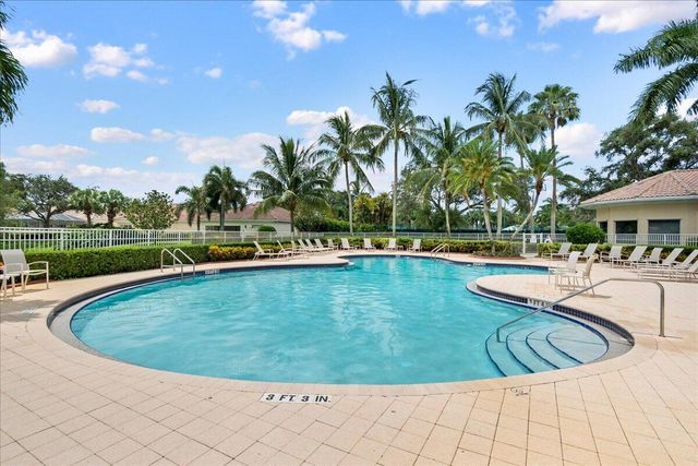 306 Aegean Road, Palm Beach Gardens, FL 33410