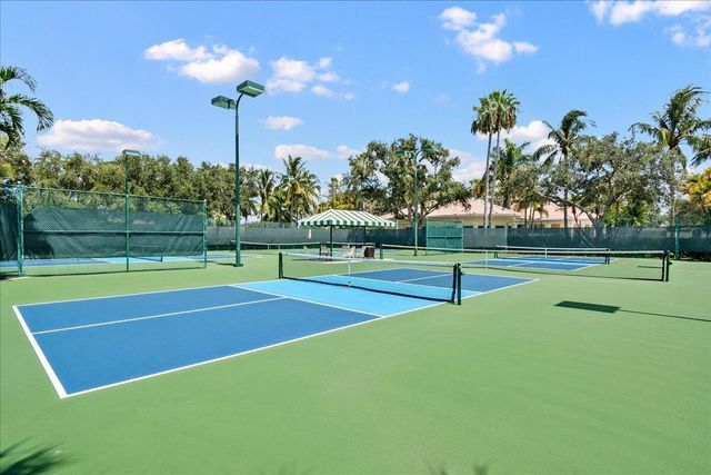 306 Aegean Road, Palm Beach Gardens, FL 33410