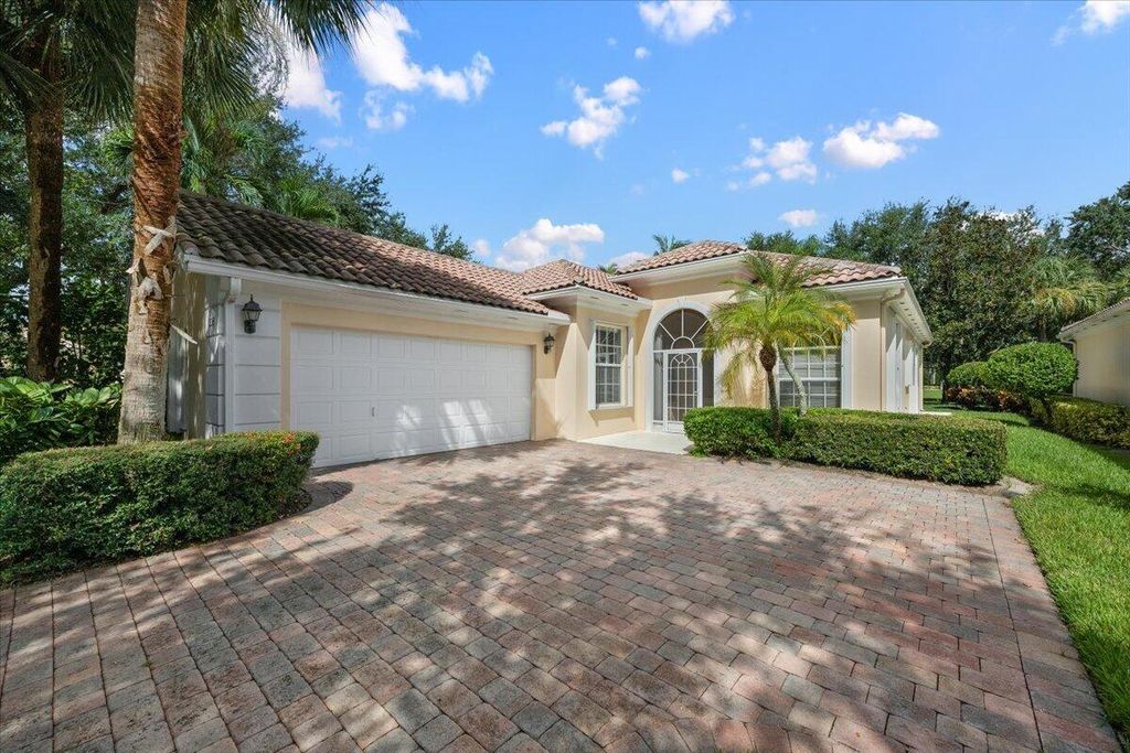 306 Aegean Road, Palm Beach Gardens, FL 33410
