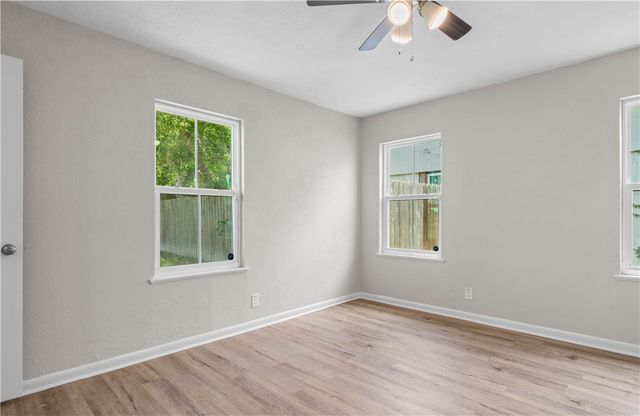 11228 Guess Dr, Corpus Christi, TX 78410