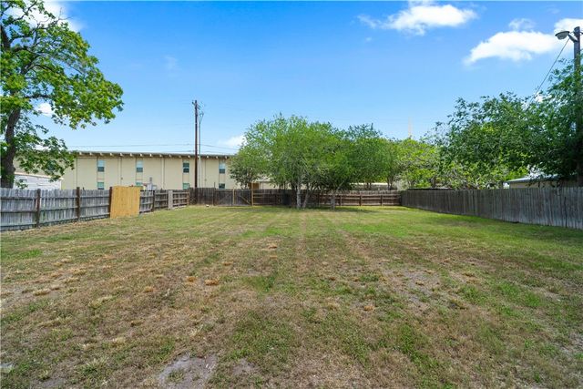 11228 Guess Dr, Corpus Christi, TX 78410