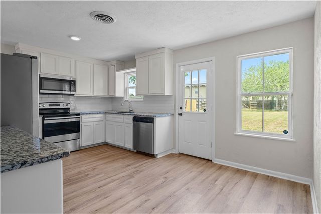 11228 Guess Dr, Corpus Christi, TX 78410