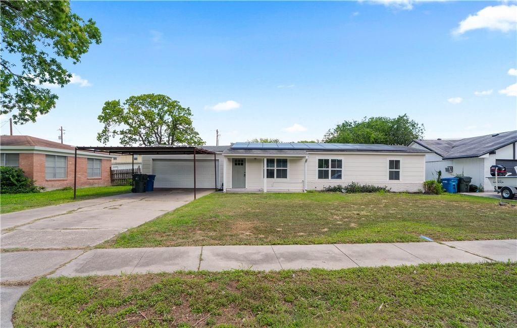 11228 Guess Dr, Corpus Christi, TX 78410