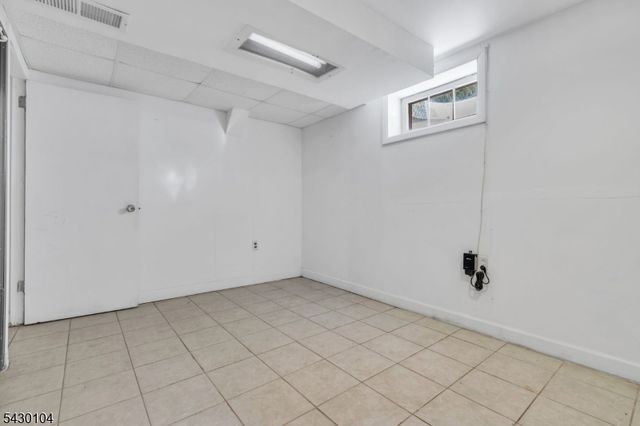 179 Valley View Rd, Hillside Twp., NJ 07205