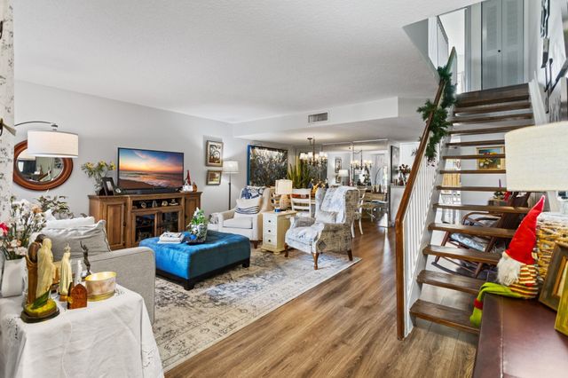 12286 NW 14th St, Pembroke Pines, FL 33026