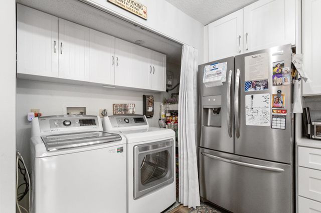 12286 NW 14th St, Pembroke Pines, FL 33026