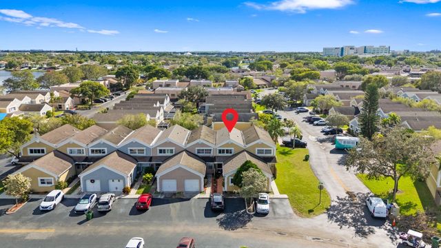 12286 NW 14th St, Pembroke Pines, FL 33026