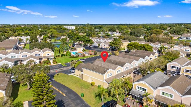 12286 NW 14th St, Pembroke Pines, FL 33026