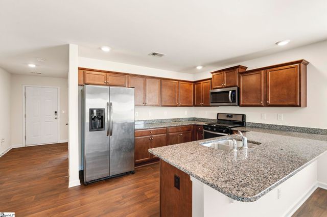 205 Hillendale Way, Pelzer, SC 29697