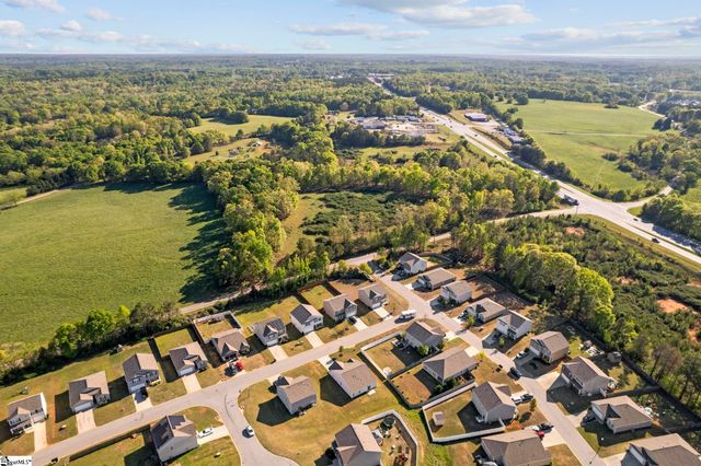 205 Hillendale Way, Pelzer, SC 29697