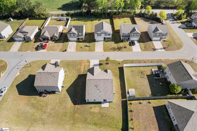 205 Hillendale Way, Pelzer, SC 29697