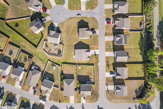 205 Hillendale Way, Pelzer, SC 29697