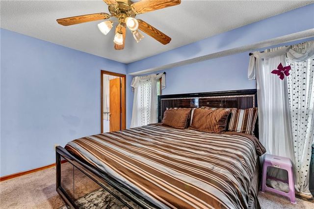 6807 T Gabbert Drive, Pleasant Valley, MO 64068