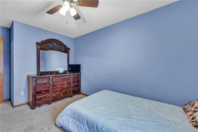 6807 T Gabbert Drive, Pleasant Valley, MO 64068