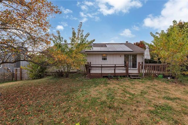 6807 T Gabbert Drive, Pleasant Valley, MO 64068