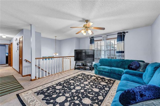 6807 T Gabbert Drive, Pleasant Valley, MO 64068